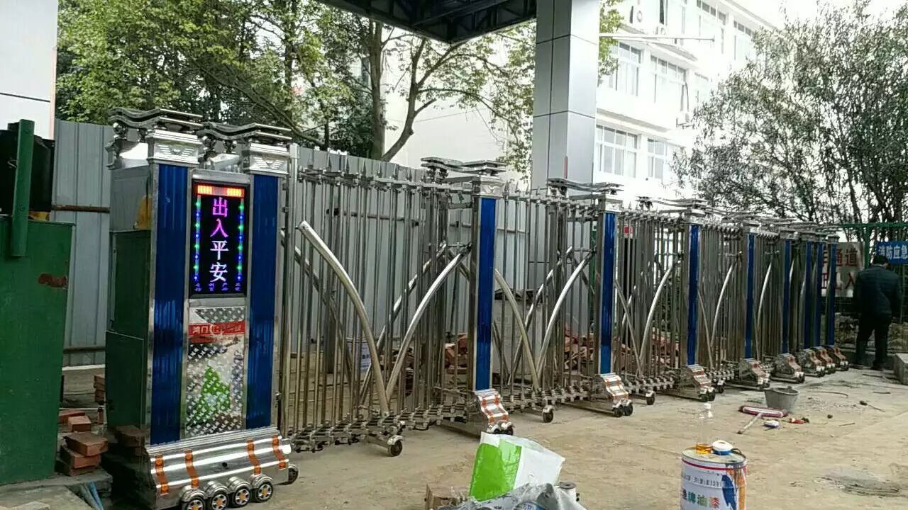 随州高新区随州高新区四川绵阳市飞机场伸缩门